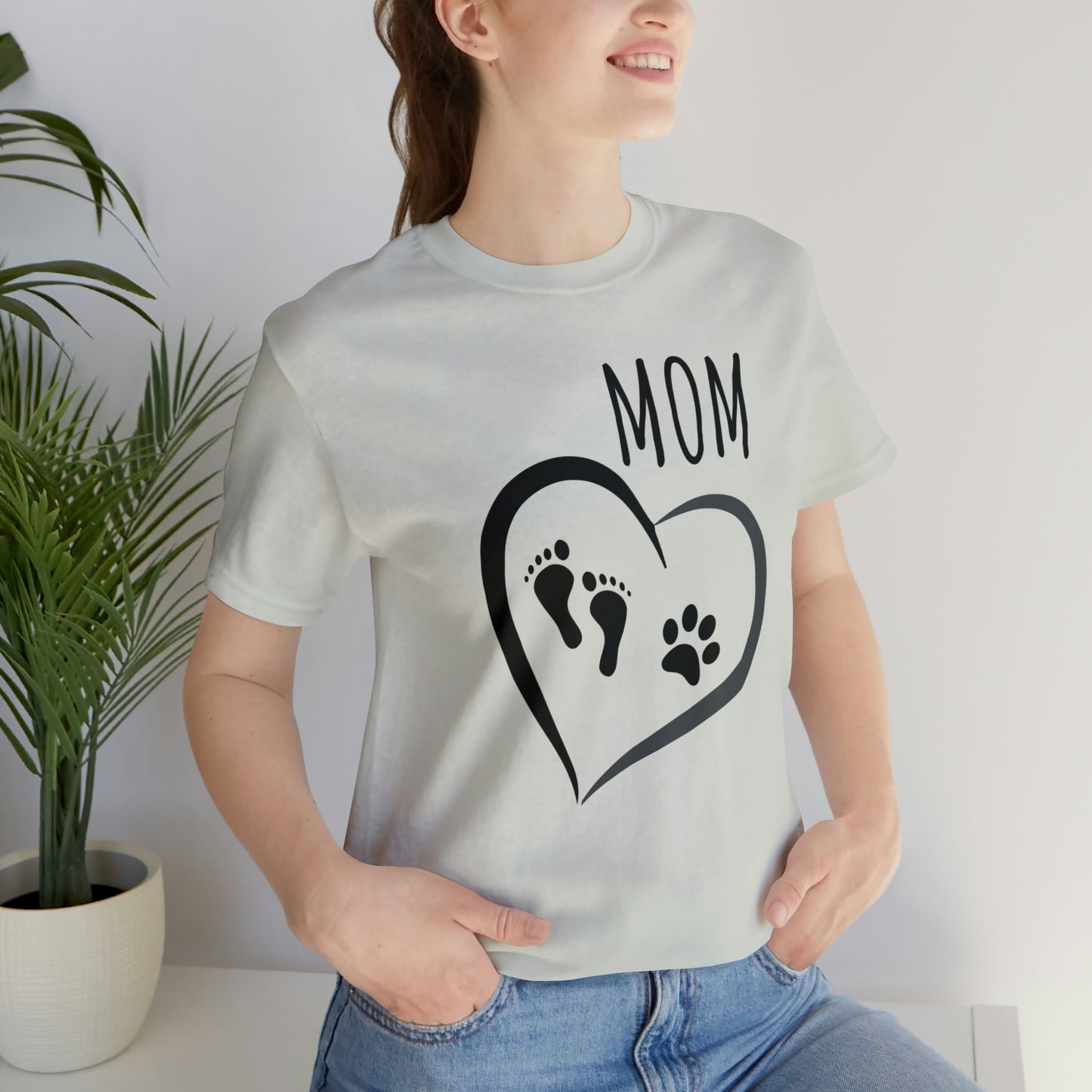 Mom feet & paw-Unisex Jersey Short Sleeve Tee